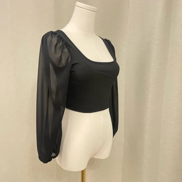 NWOT Crop Ribbed Top - Picture 2 of 6